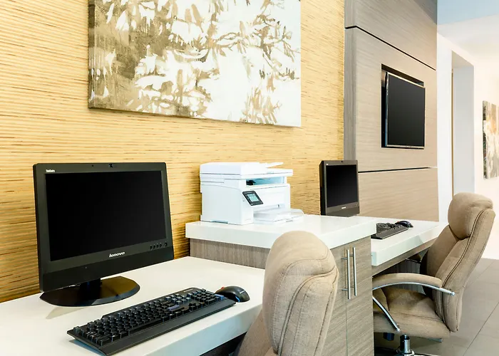 Holiday Inn Miami-Doral Area By Ihg